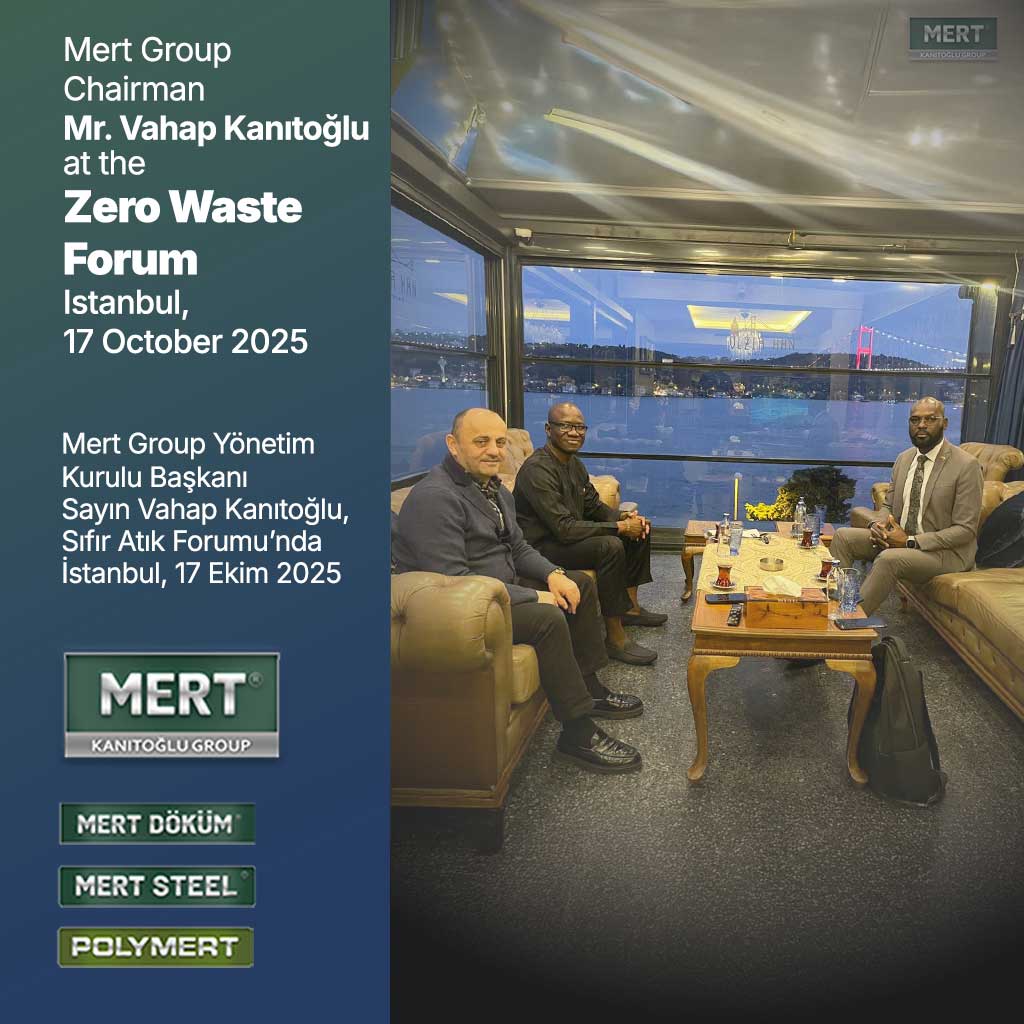 Le président Vahap Kanıtoğlu en discussion au forum