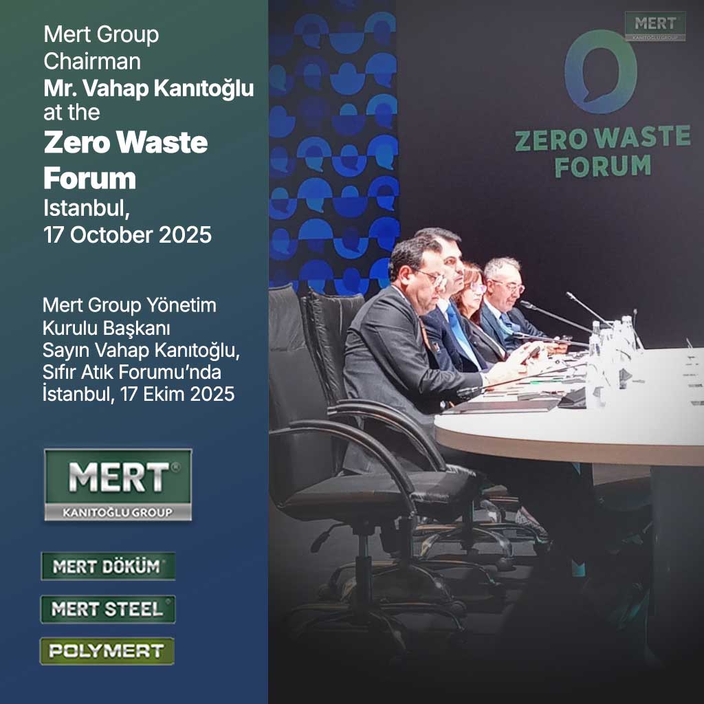 Le président Vahap Kanıtoğlu avec des délégués internationaux